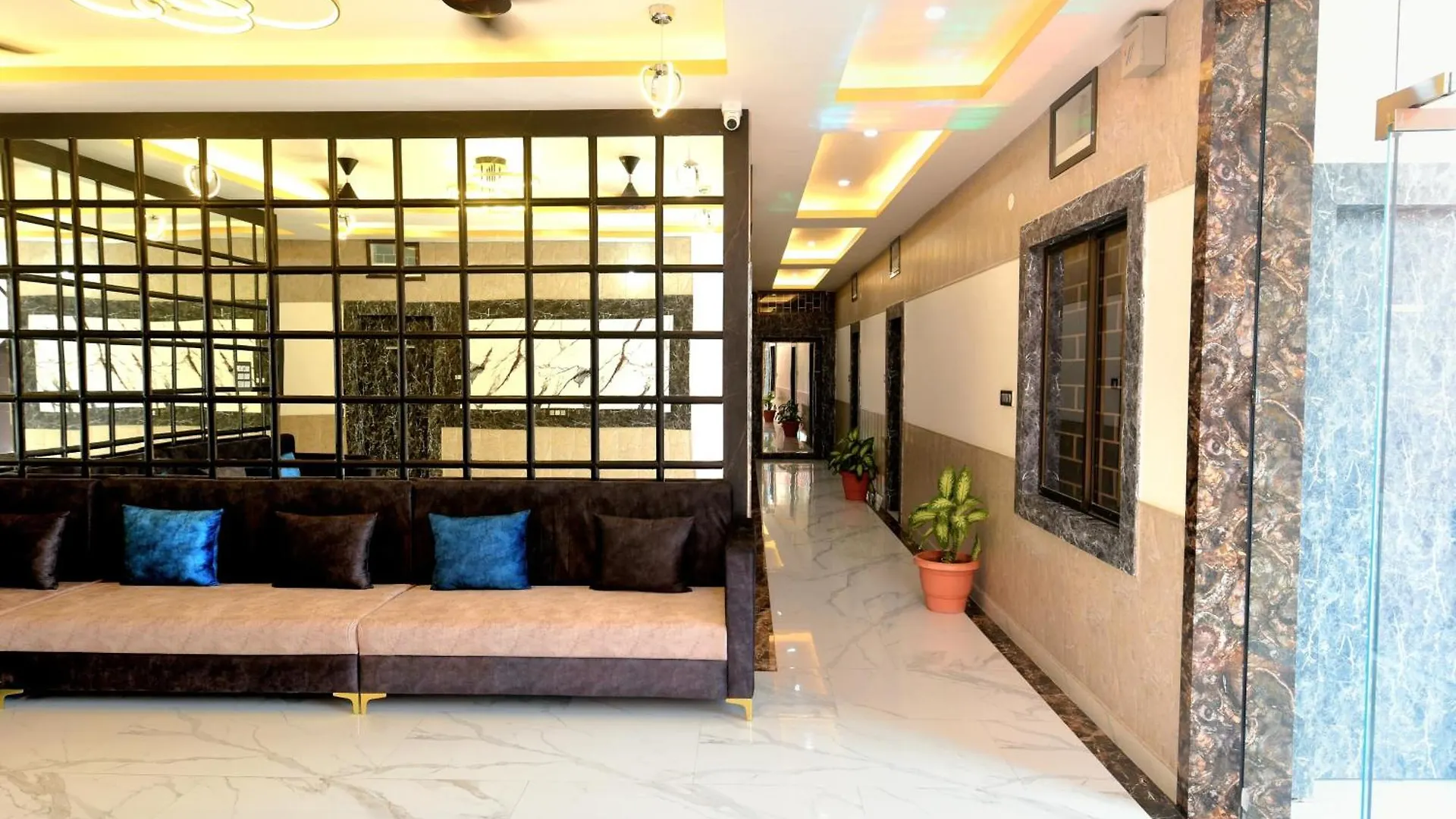 Maya'S Nest By Basotel Varanasi