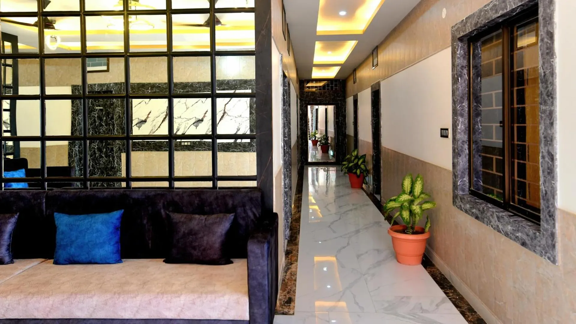 Hotel Maya'S Nest By Basotel Varanasi